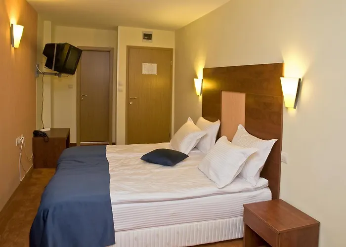 Hotel 4 Zona