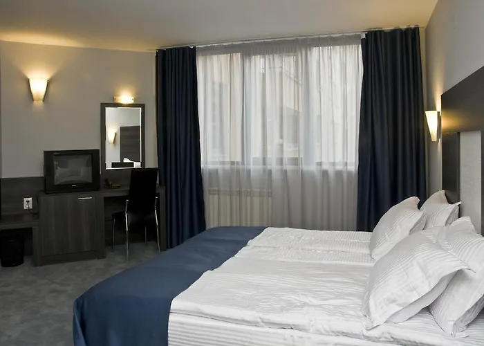 Hotel 4 Zona