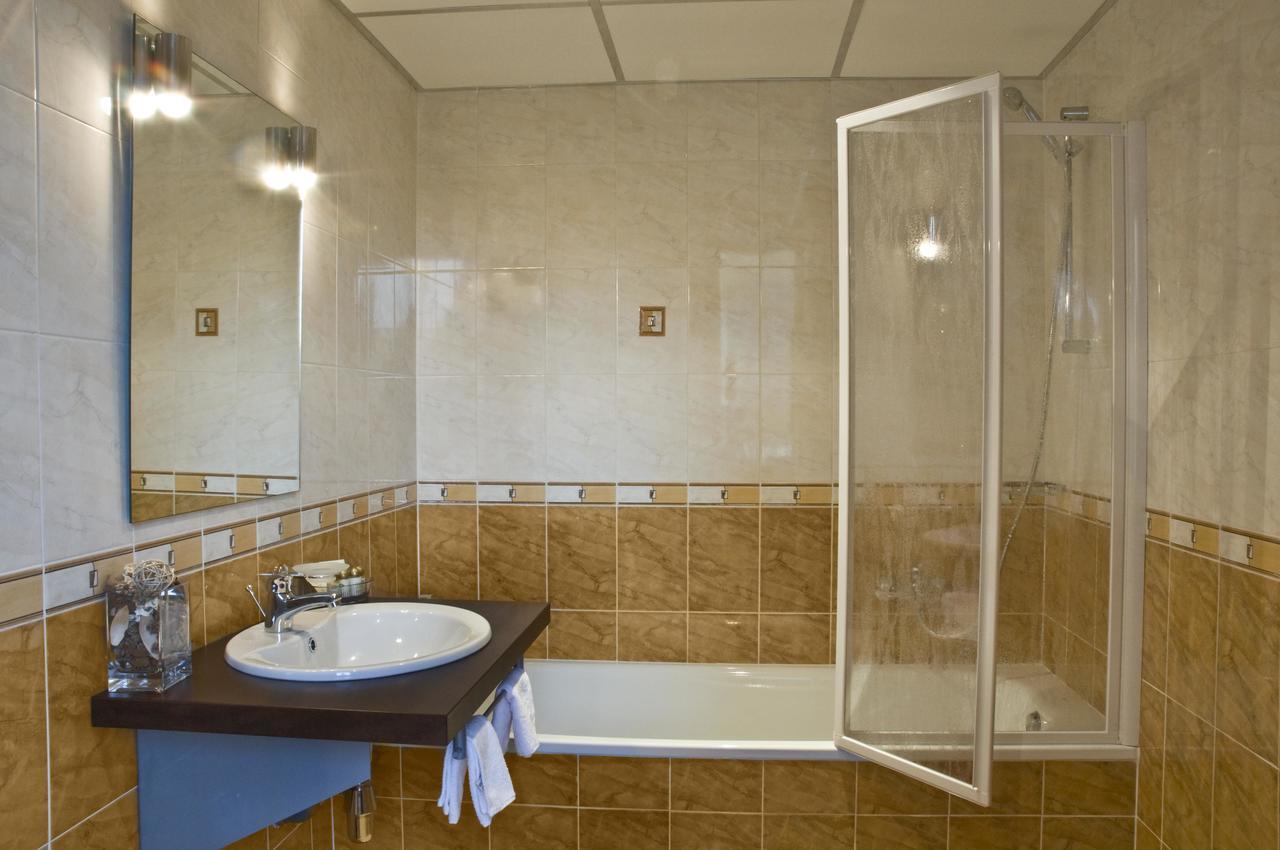 Hotel 4 Zona